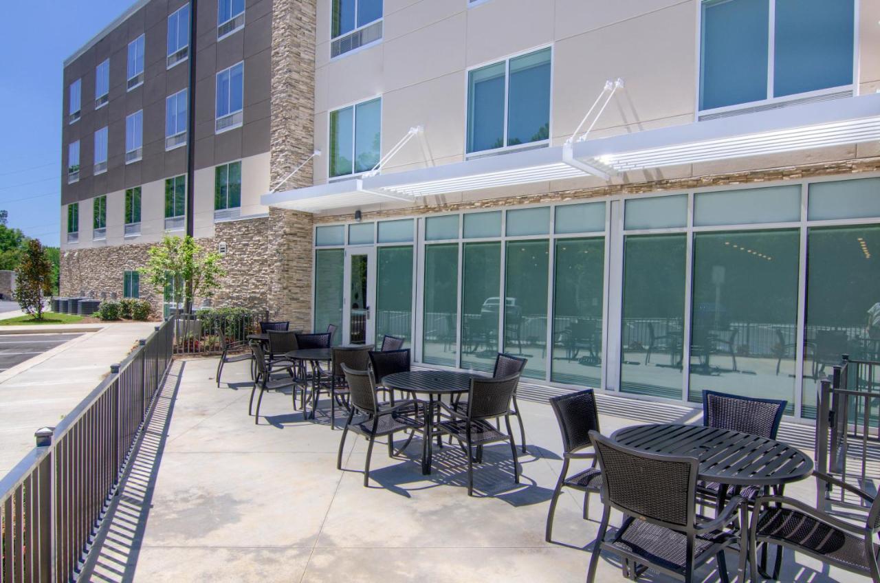 Holiday Inn Express & Suites Mobile - University Area By Ihg Exteriér fotografie